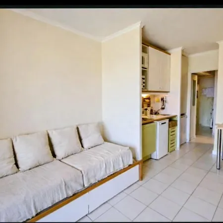Studio bord de mer et piscine *