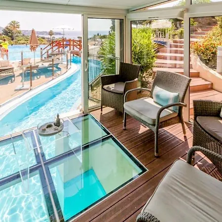 Appartement Studio bord de mer et piscine